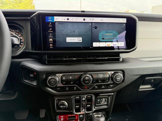 new 2025 Jeep Wrangler car, priced at $48,446