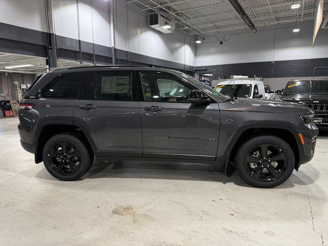 new 2025 Jeep Grand Cherokee car, priced at $52,835