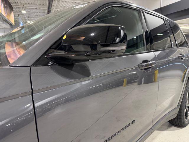 new 2025 Jeep Grand Cherokee car, priced at $52,835