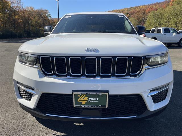 new 2025 Jeep Grand Cherokee car, priced at $44,215