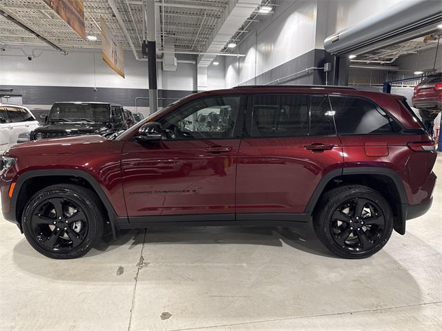 new 2025 Jeep Grand Cherokee car, priced at $48,600