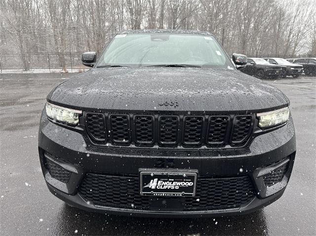 new 2025 Jeep Grand Cherokee car, priced at $41,955