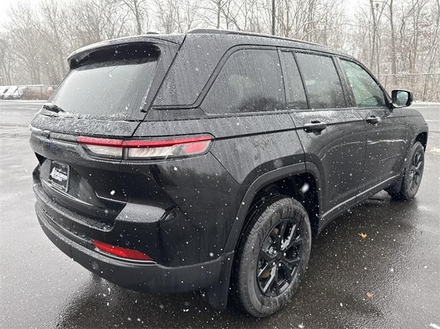 new 2025 Jeep Grand Cherokee car, priced at $41,955