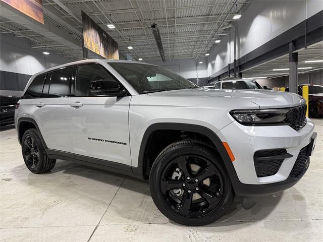 new 2025 Jeep Grand Cherokee car, priced at $44,675