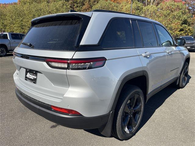 new 2025 Jeep Grand Cherokee car, priced at $47,100