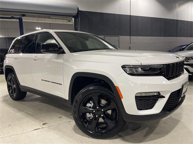 new 2025 Jeep Grand Cherokee car, priced at $50,440