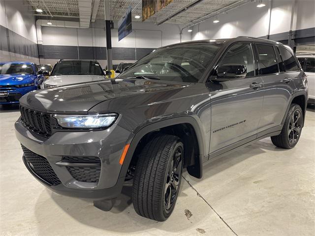 new 2025 Jeep Grand Cherokee car, priced at $47,100