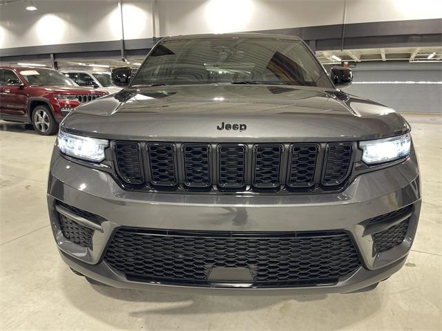 new 2025 Jeep Grand Cherokee car, priced at $47,100