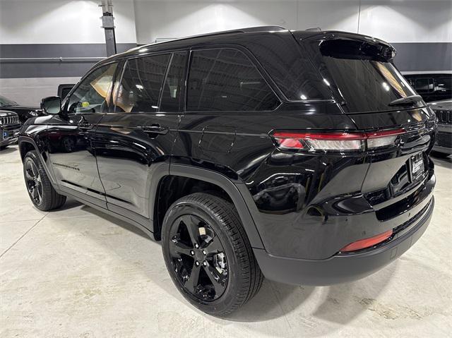 new 2025 Jeep Grand Cherokee car, priced at $47,535