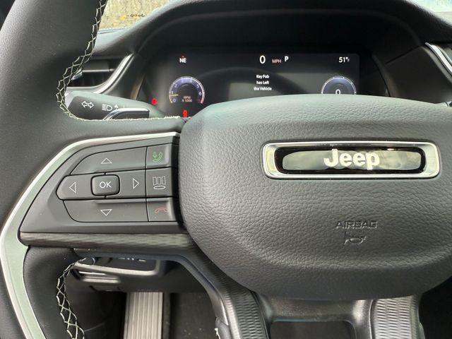 new 2025 Jeep Grand Cherokee car, priced at $39,455