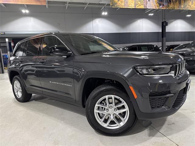 new 2025 Jeep Grand Cherokee car, priced at $37,175