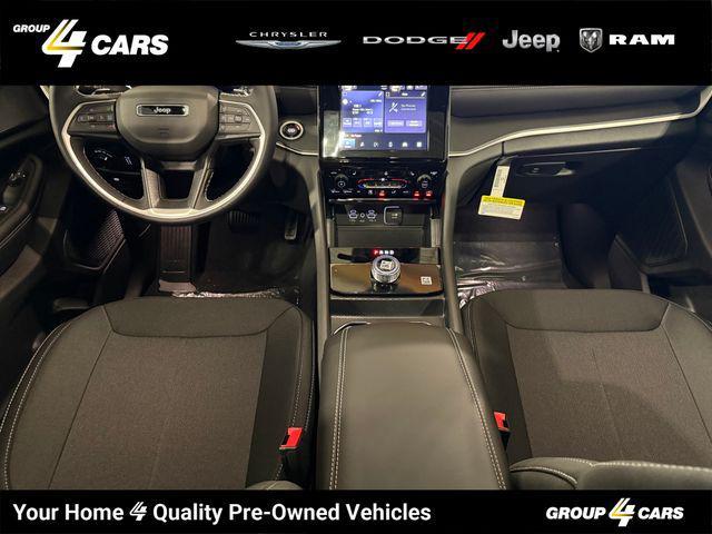 new 2025 Jeep Grand Cherokee car, priced at $41,660