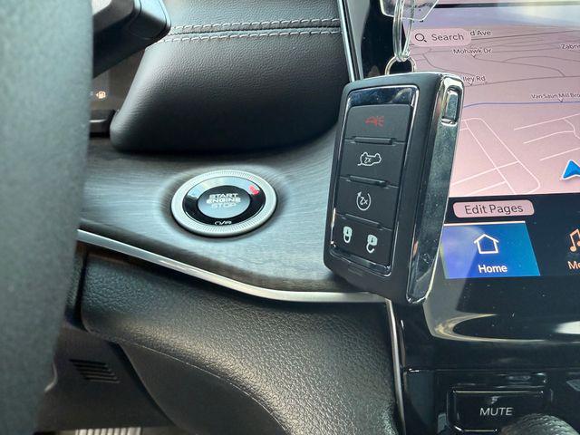 new 2025 Jeep Grand Cherokee car, priced at $47,685