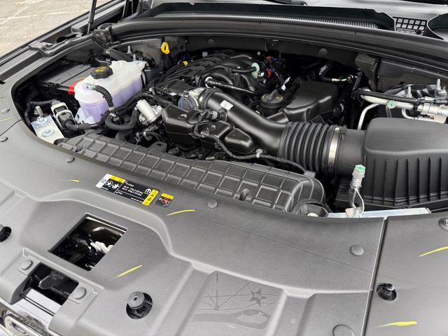 new 2025 Jeep Grand Cherokee car, priced at $47,185