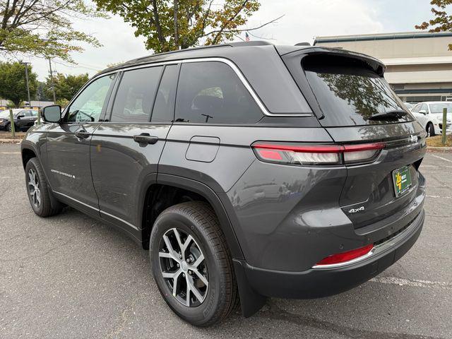 new 2025 Jeep Grand Cherokee car, priced at $47,185