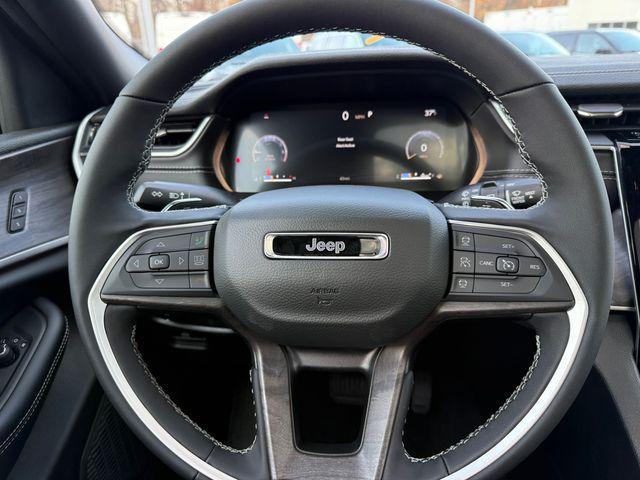 new 2025 Jeep Grand Cherokee car, priced at $47,685