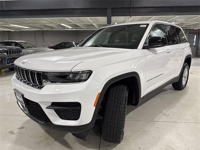 new 2025 Jeep Grand Cherokee car, priced at $36,580