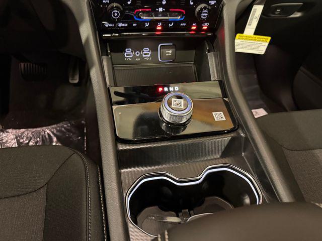 new 2025 Jeep Grand Cherokee car, priced at $41,660
