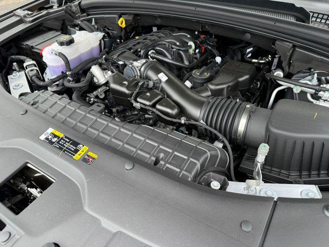 new 2025 Jeep Grand Cherokee car, priced at $41,272