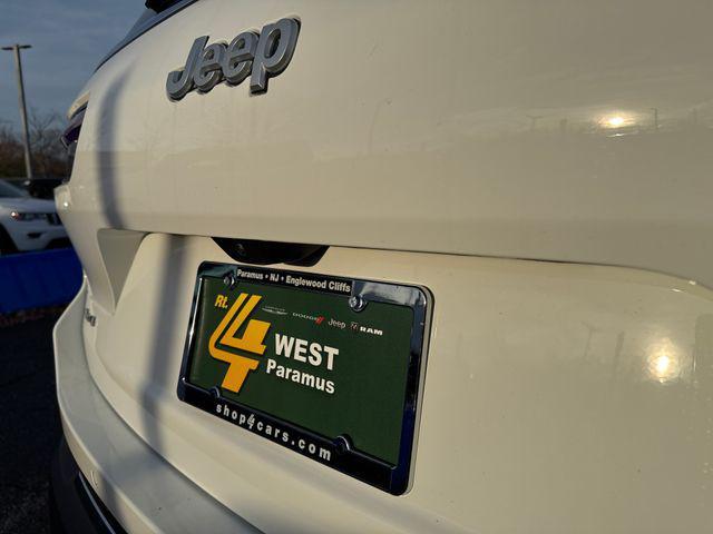 new 2025 Jeep Grand Cherokee L car, priced at $42,834