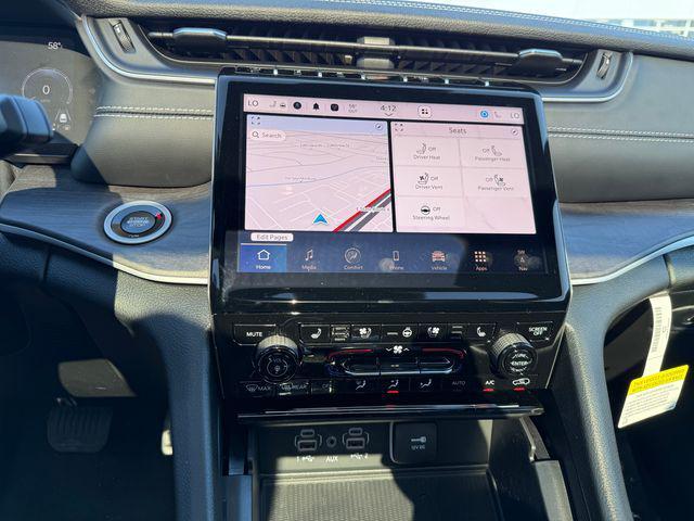 new 2025 Jeep Grand Cherokee car, priced at $50,015