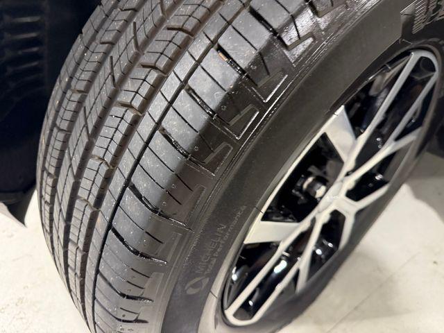 new 2025 Jeep Grand Cherokee car, priced at $50,015