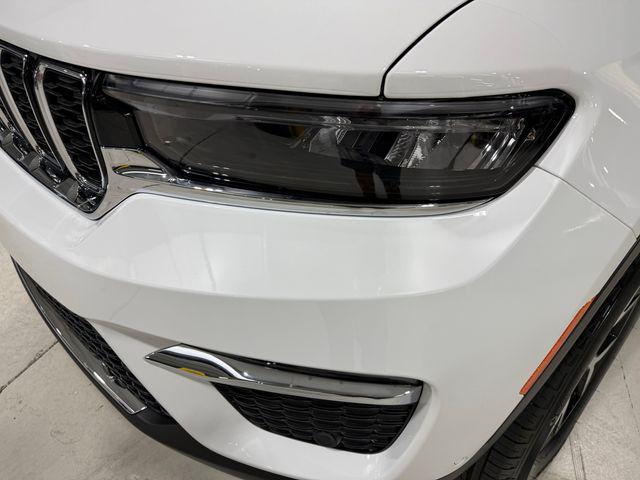 new 2025 Jeep Grand Cherokee car, priced at $50,015