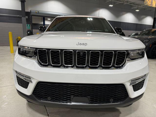 new 2025 Jeep Grand Cherokee car, priced at $50,015