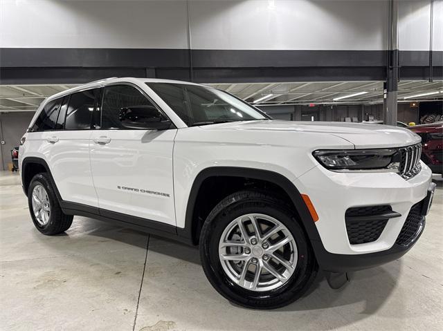 new 2025 Jeep Grand Cherokee car, priced at $38,375