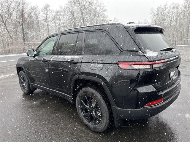 new 2025 Jeep Grand Cherokee car, priced at $41,955