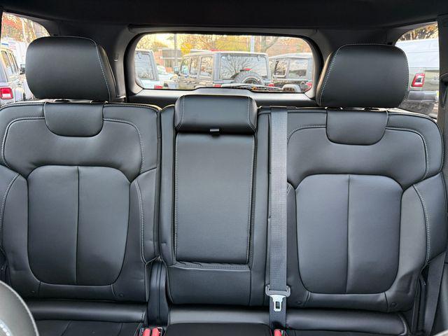 new 2025 Jeep Grand Cherokee car, priced at $46,685