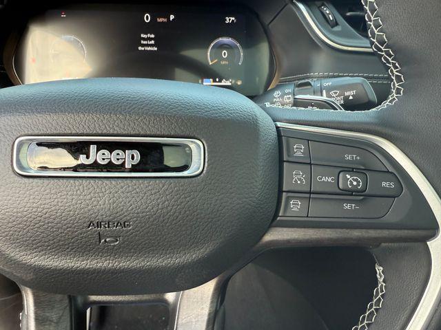 new 2025 Jeep Grand Cherokee car, priced at $46,685