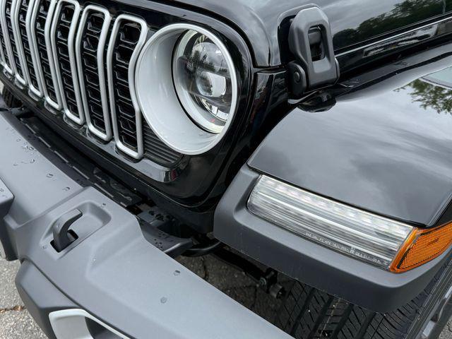 new 2025 Jeep Wrangler car