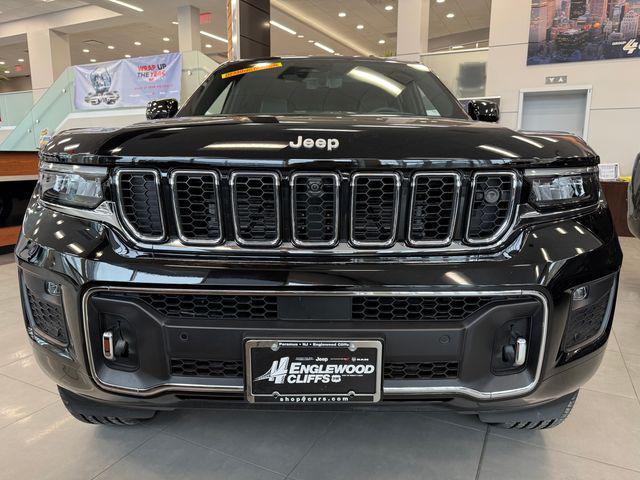 new 2024 Jeep Grand Cherokee car, priced at $69,035