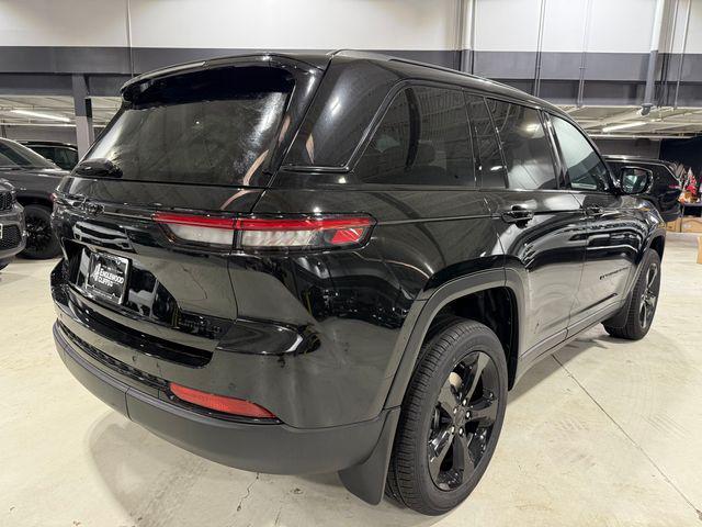 new 2025 Jeep Grand Cherokee car, priced at $49,910