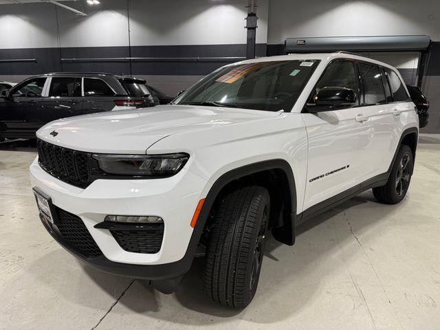 new 2025 Jeep Grand Cherokee car, priced at $49,315
