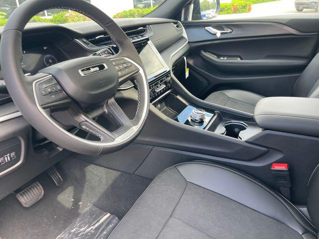 new 2025 Jeep Grand Cherokee L car, priced at $48,125