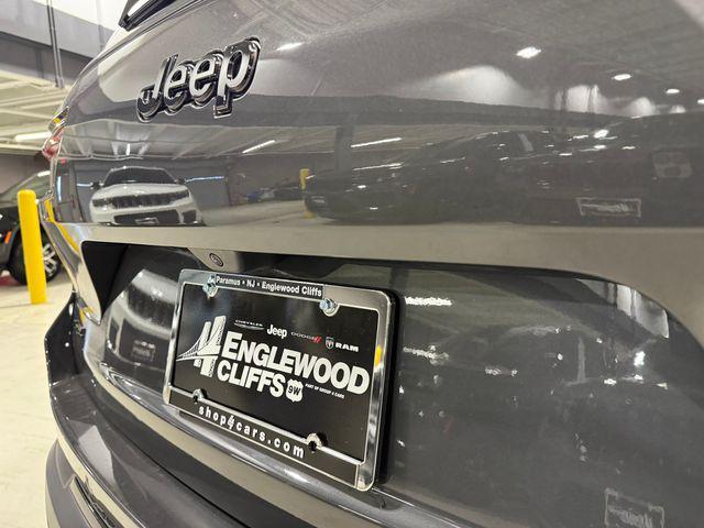 new 2025 Jeep Grand Cherokee L car, priced at $45,014