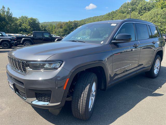 new 2025 Jeep Grand Cherokee L car, priced at $41,634