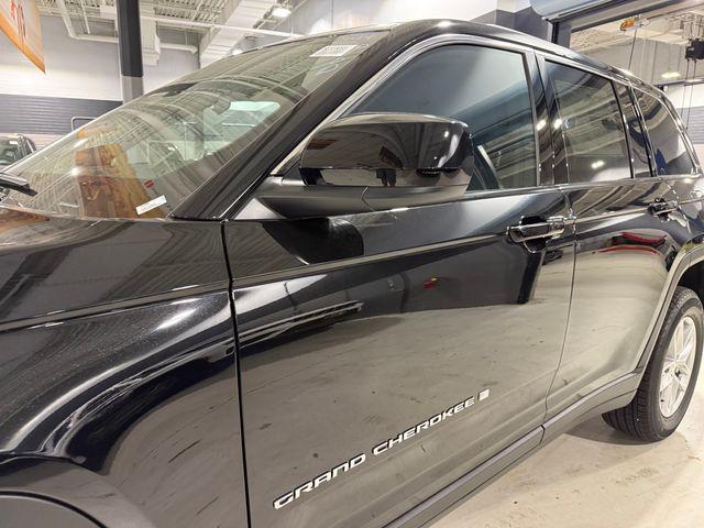 new 2025 Jeep Grand Cherokee car, priced at $44,170