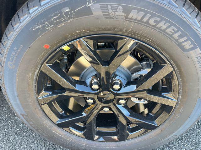 new 2025 Jeep Grand Cherokee car, priced at $43,385