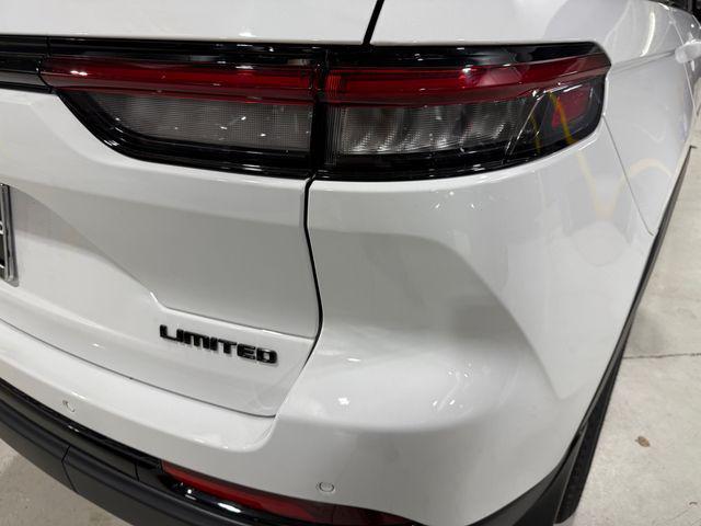 new 2025 Jeep Grand Cherokee car, priced at $51,740