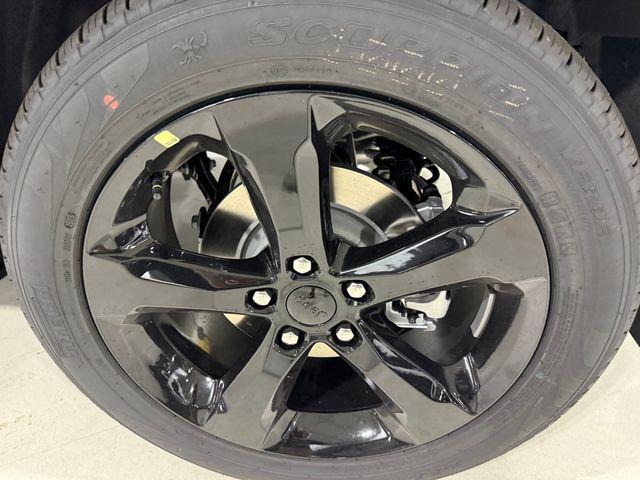 new 2025 Jeep Grand Cherokee car, priced at $49,910