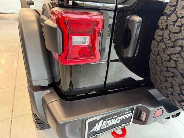 new 2025 Jeep Wrangler car, priced at $62,180