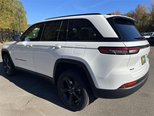 new 2025 Jeep Grand Cherokee car, priced at $42,580