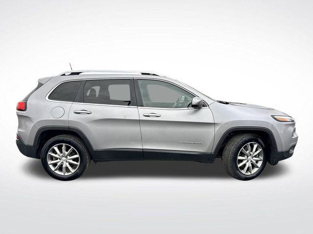 used 2018 Jeep Cherokee car, priced at $9,499