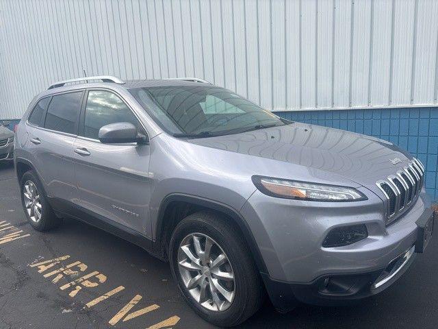 used 2018 Jeep Cherokee car, priced at $9,499