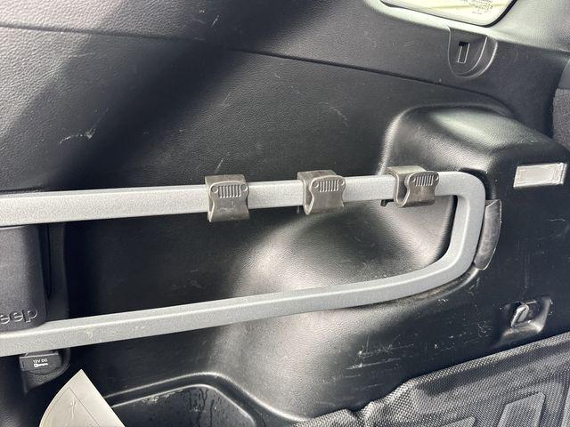 used 2018 Jeep Cherokee car, priced at $9,499