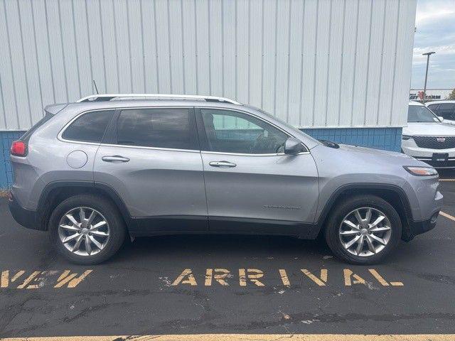 used 2018 Jeep Cherokee car, priced at $9,499