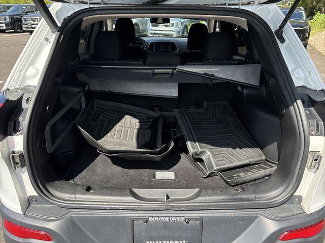 used 2016 Jeep Cherokee car, priced at $8,332